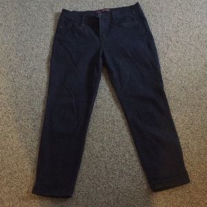Cropped length jeans